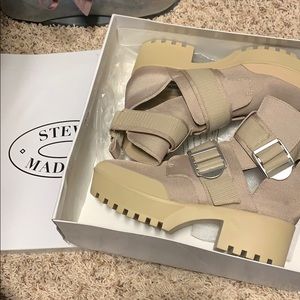 Steve Madden Boot 8.5